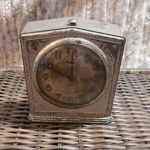 Ingram vintage alarm clock 5.5” x 5”